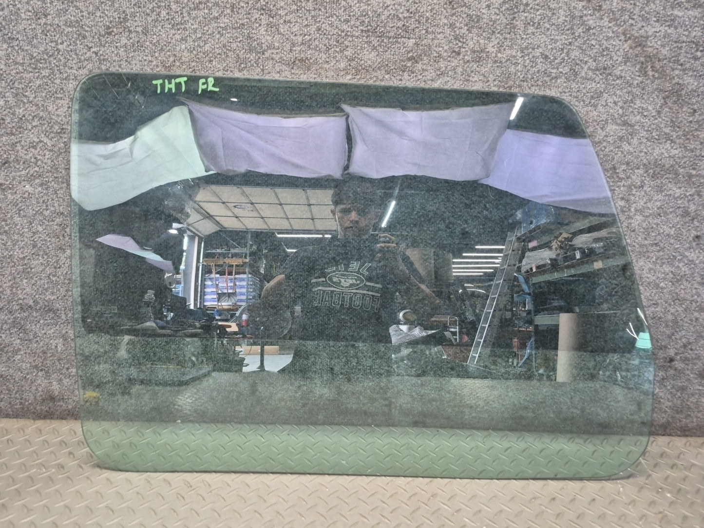 2003-2009 Hummer H2 Front Right Door Glass Window