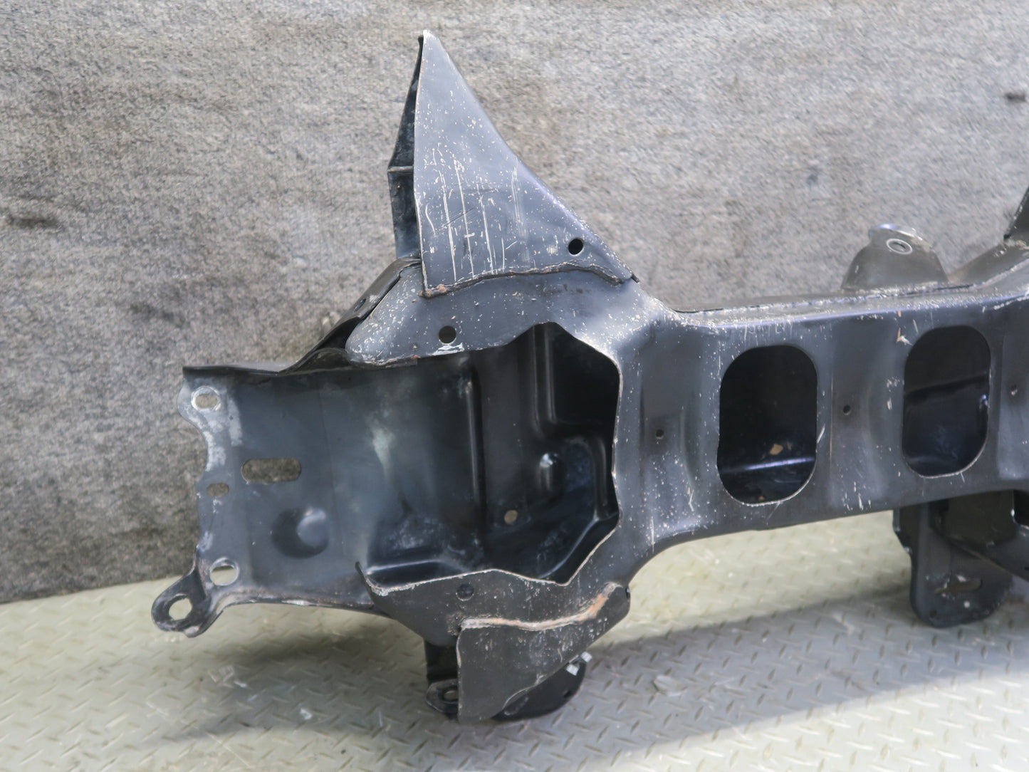 92-96 Chevrolet Corvette C4 Front Engine Cradle Subframe Crossmember Carrier OEM
