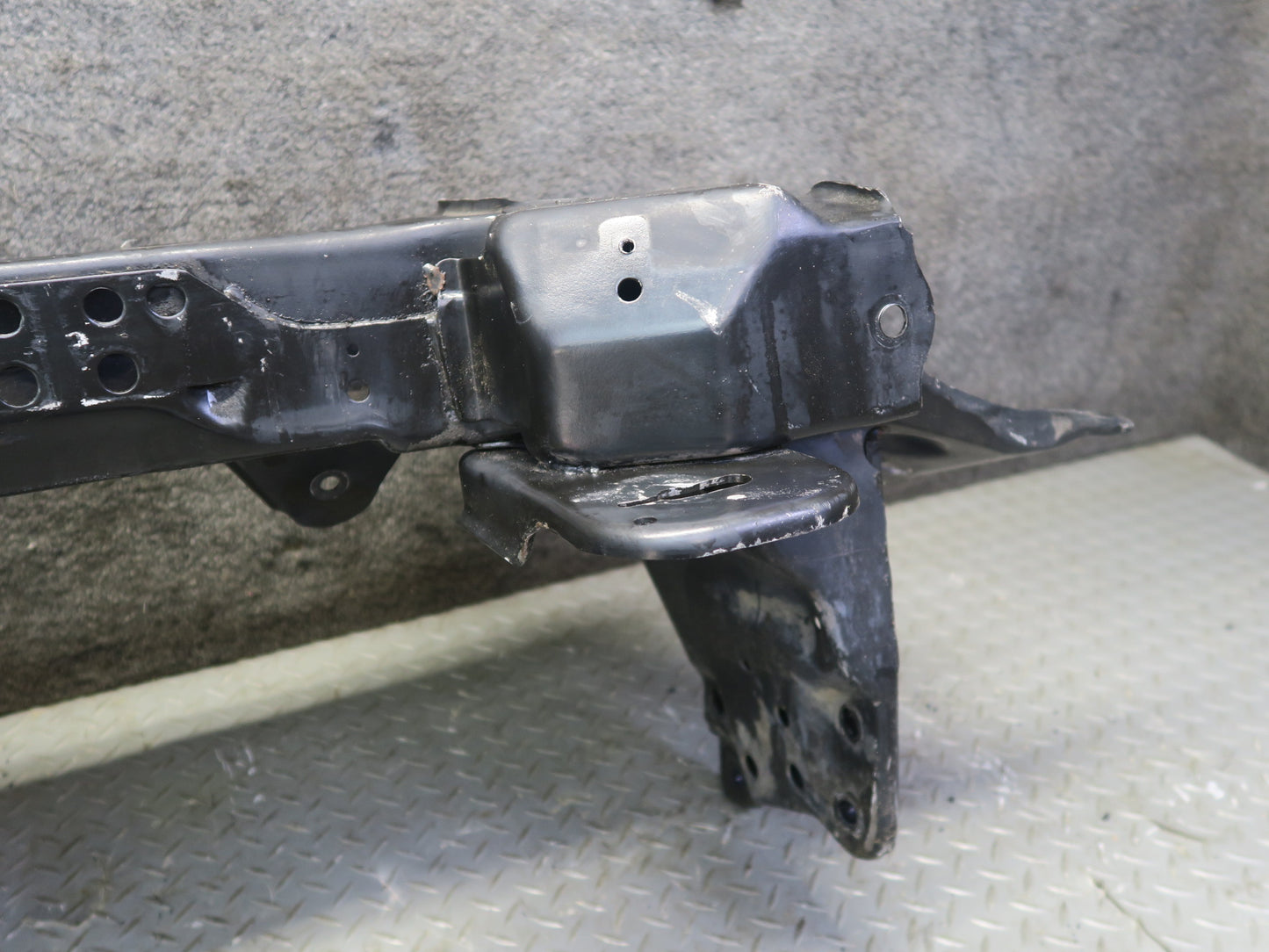92-96 Chevrolet Corvette C4 Front Engine Cradle Subframe Crossmember Carrier OEM