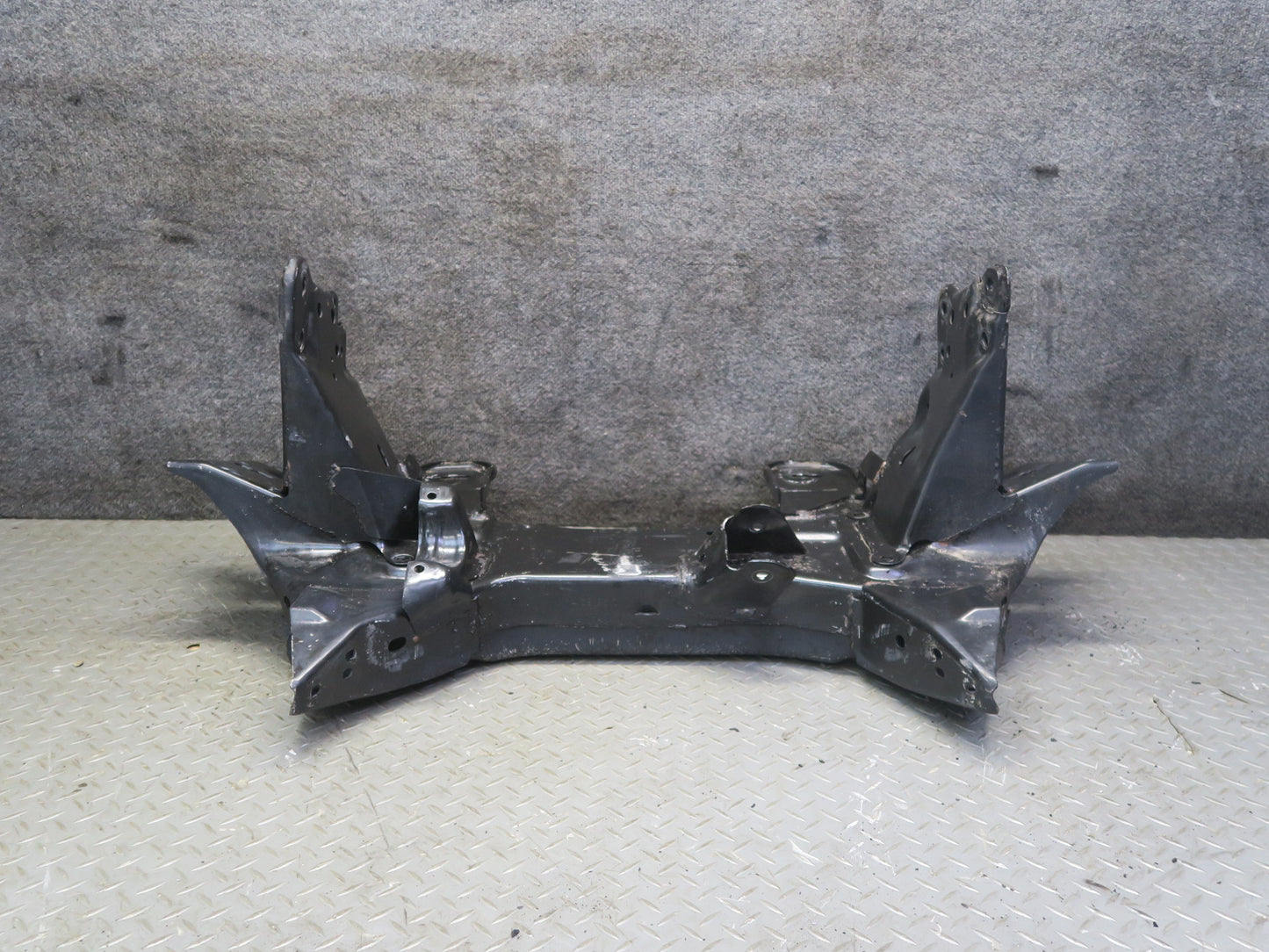 92-96 Chevrolet Corvette C4 Front Engine Cradle Subframe Crossmember Carrier OEM