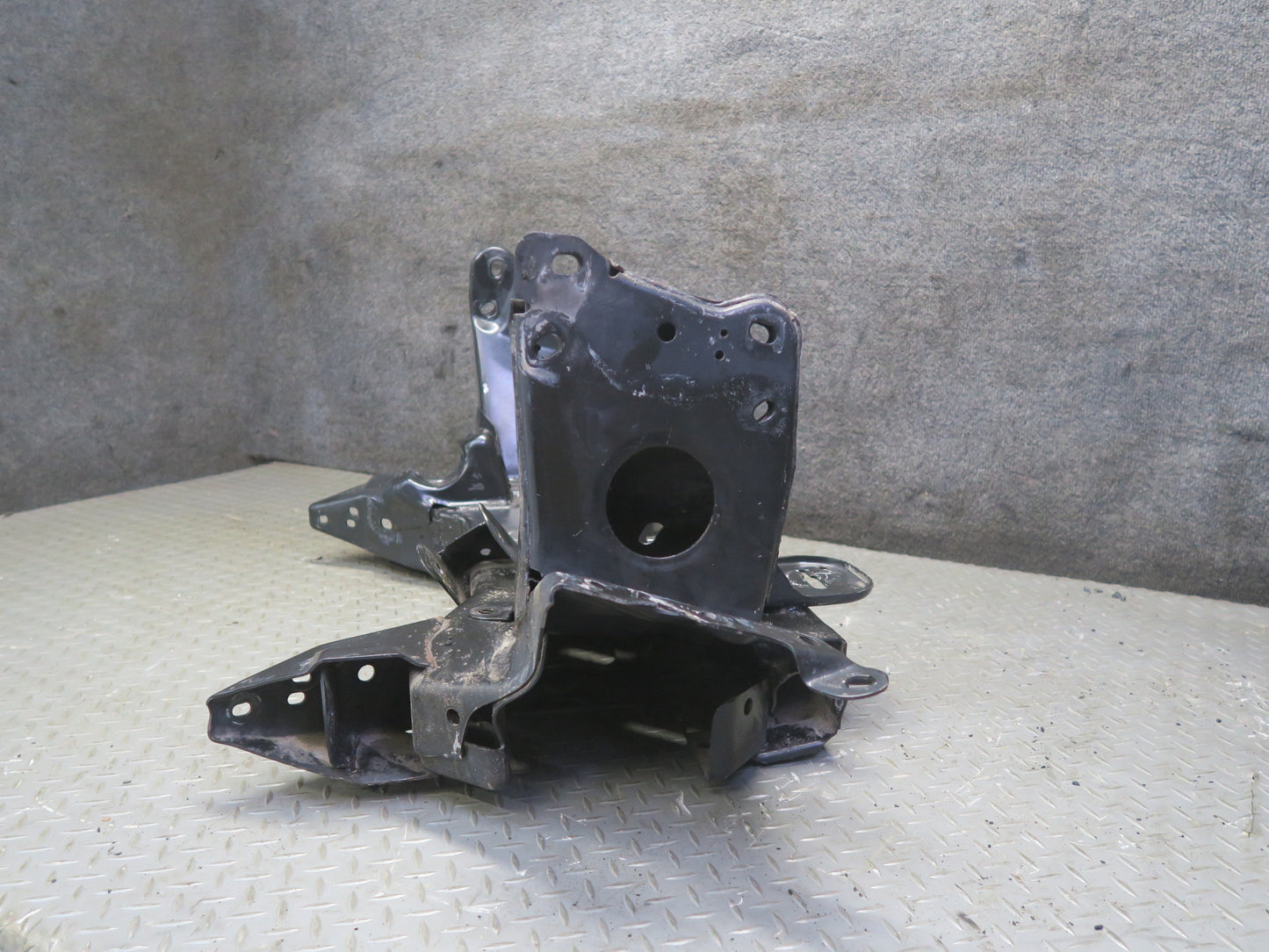 92-96 Chevrolet Corvette C4 Front Engine Cradle Subframe Crossmember Carrier OEM