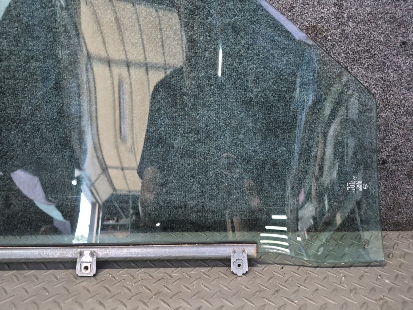 94-02 Mercedes R129 SL500 SL600 Front Left Driver Door Window Glass OEM