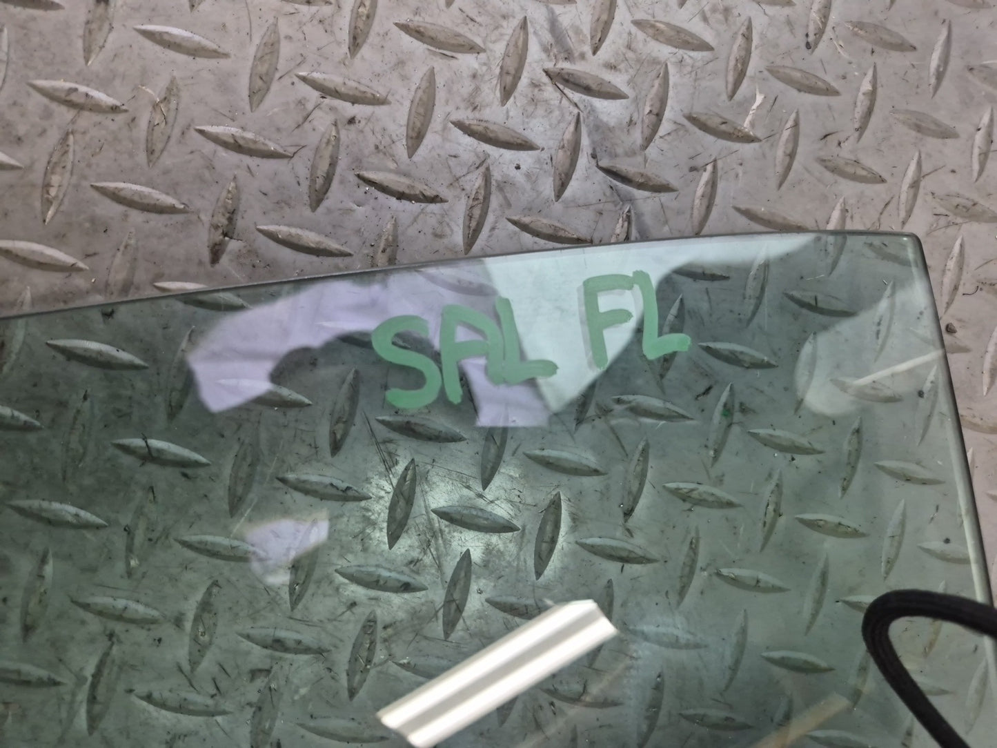94-02 Mercedes R129 SL500 SL600 Front Left Driver Door Window Glass OEM
