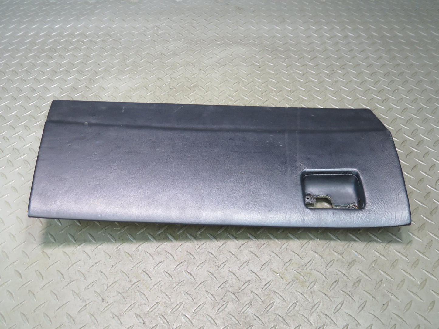 01-03 Lexus UCF30L LS430 Dash Glove Box Lid Cover Black 55504-50010 OEM