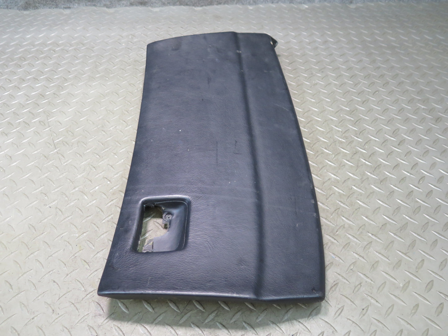 01-03 Lexus UCF30L LS430 Dash Glove Box Lid Cover Black 55504-50010 OEM