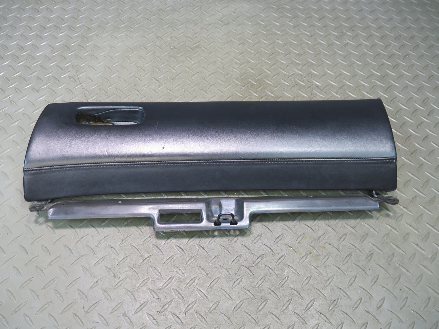 01-03 Lexus UCF30L LS430 Dash Upper Glove Box Black OEM
