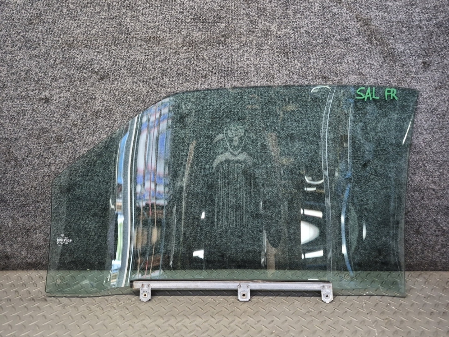 94-02 Mercedes R129 SL500 SL600 Front Right Passenger Door Window Glass OEM