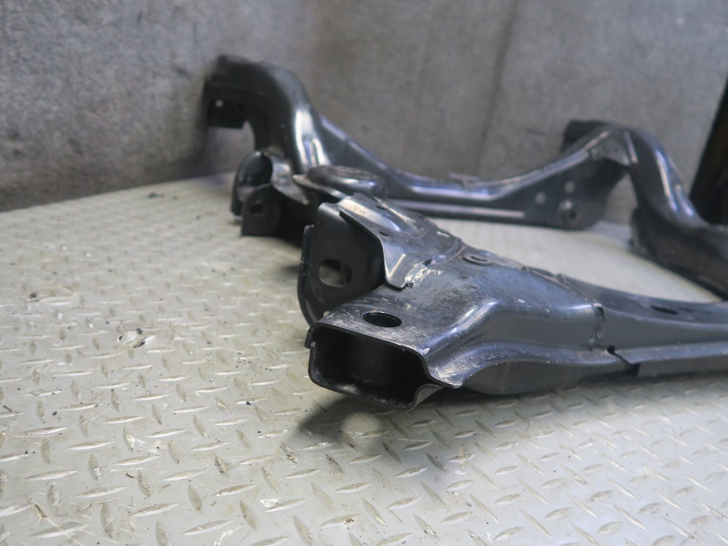 08-12 Lexus LS600hL LS460 AWD Front Subframe Crossmember Engine Cradle OEM