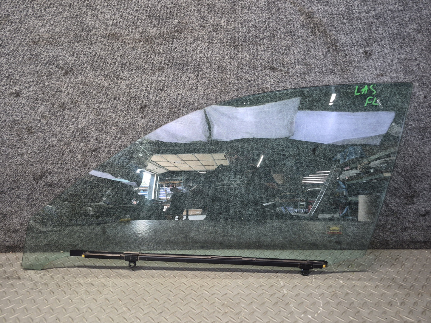 07-17 Lexus UVF46L LS600h LS460 Front Left Door Glass Window OEM