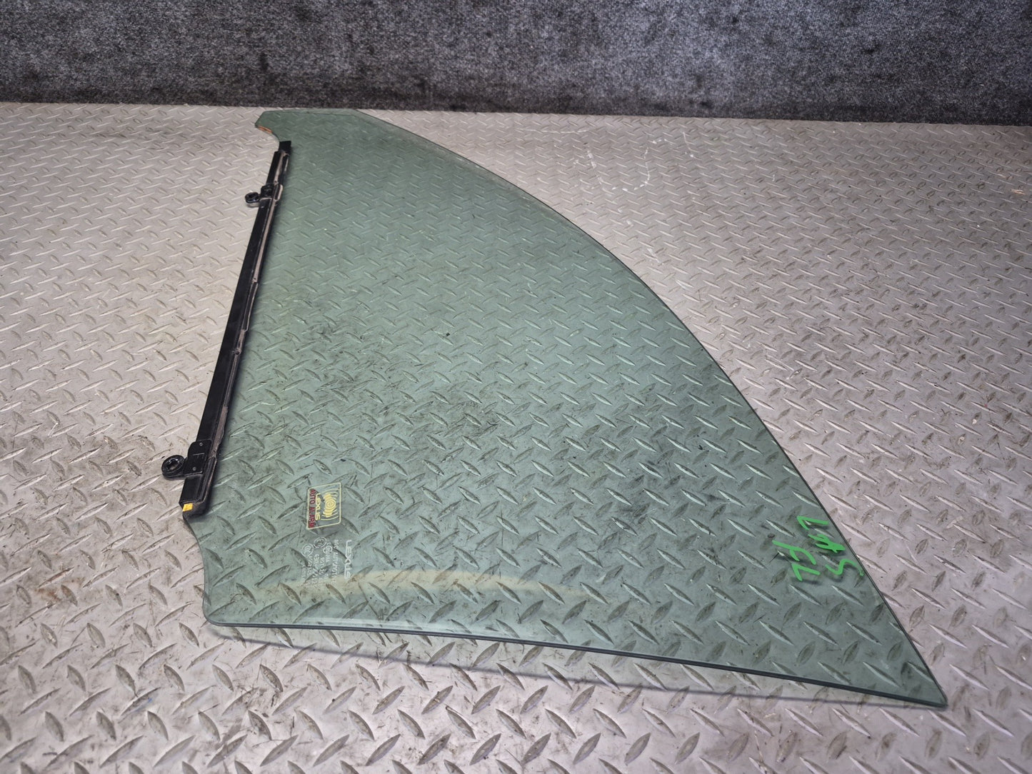 07-17 Lexus UVF46L LS600h LS460 Front Left Door Glass Window OEM