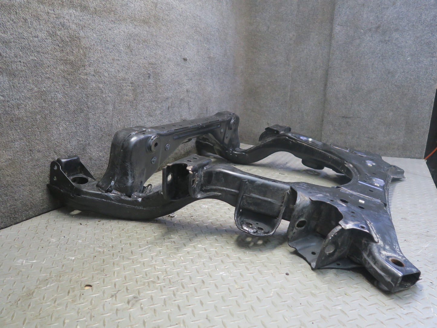 08-12 Lexus LS600hL LS460 AWD Front Subframe Crossmember Engine Cradle OEM