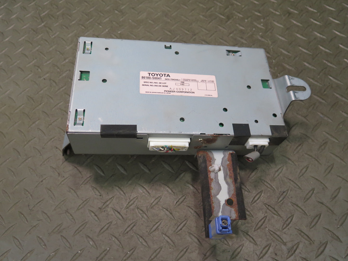 01-03 Lexus UCF30L LS430 Pioneer Audio Radio Amplifier AMP 86180-50041 OEM