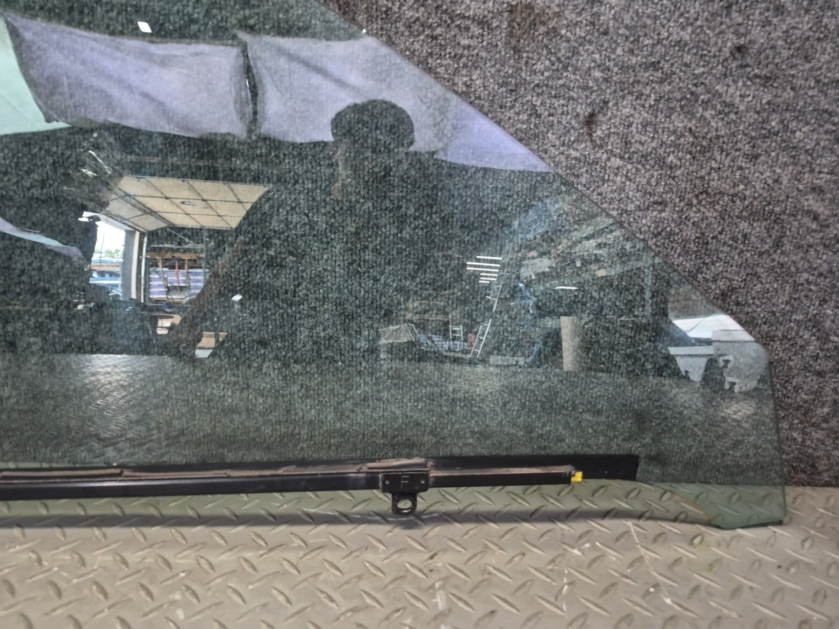 07-17 Lexus UVF46L LS600h LS460 Front Right Door Glass Window OEM
