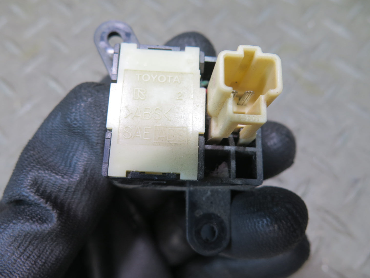 01-06 Lexus UCF30L LS430 Wireless Door Lock Buzzer Controller Switch OEM