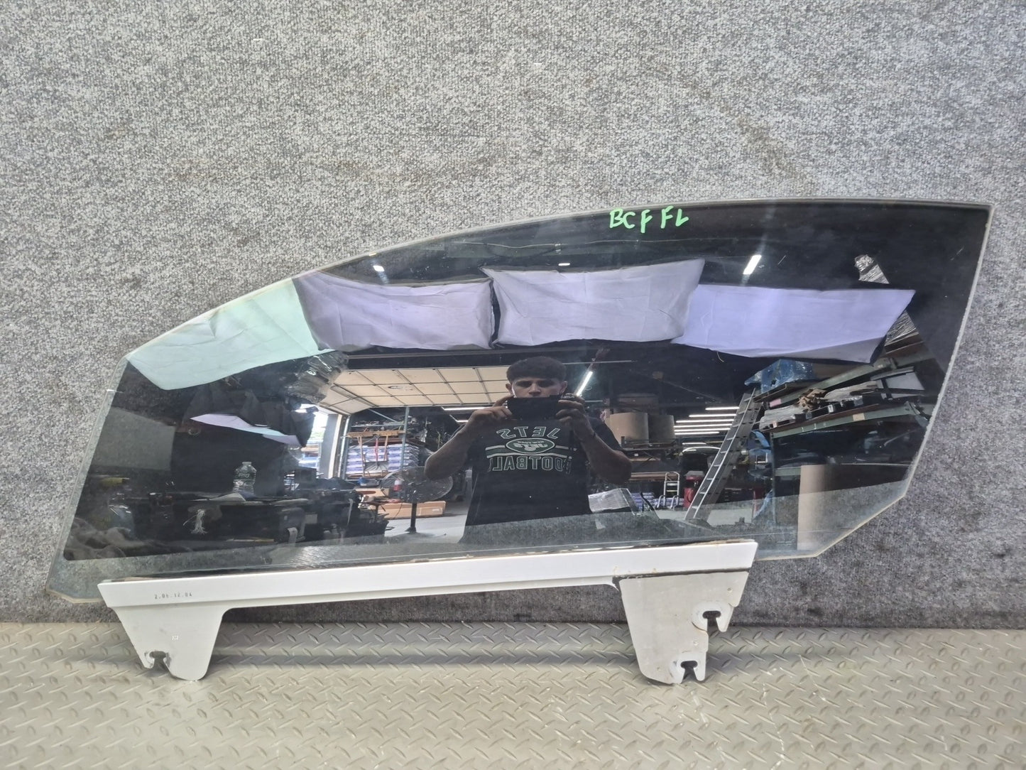 03-10 Bentley Continental GT Coupe Left Door Glass Window