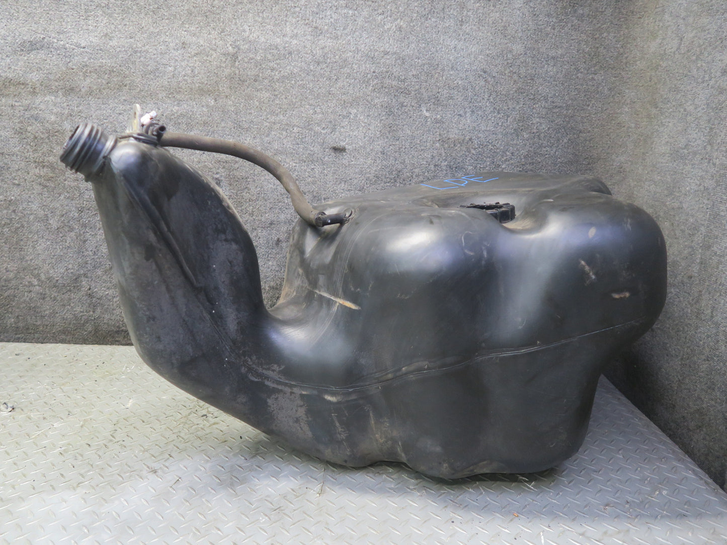 1984-1995 Porsche 928 S Fuel Tank Unit