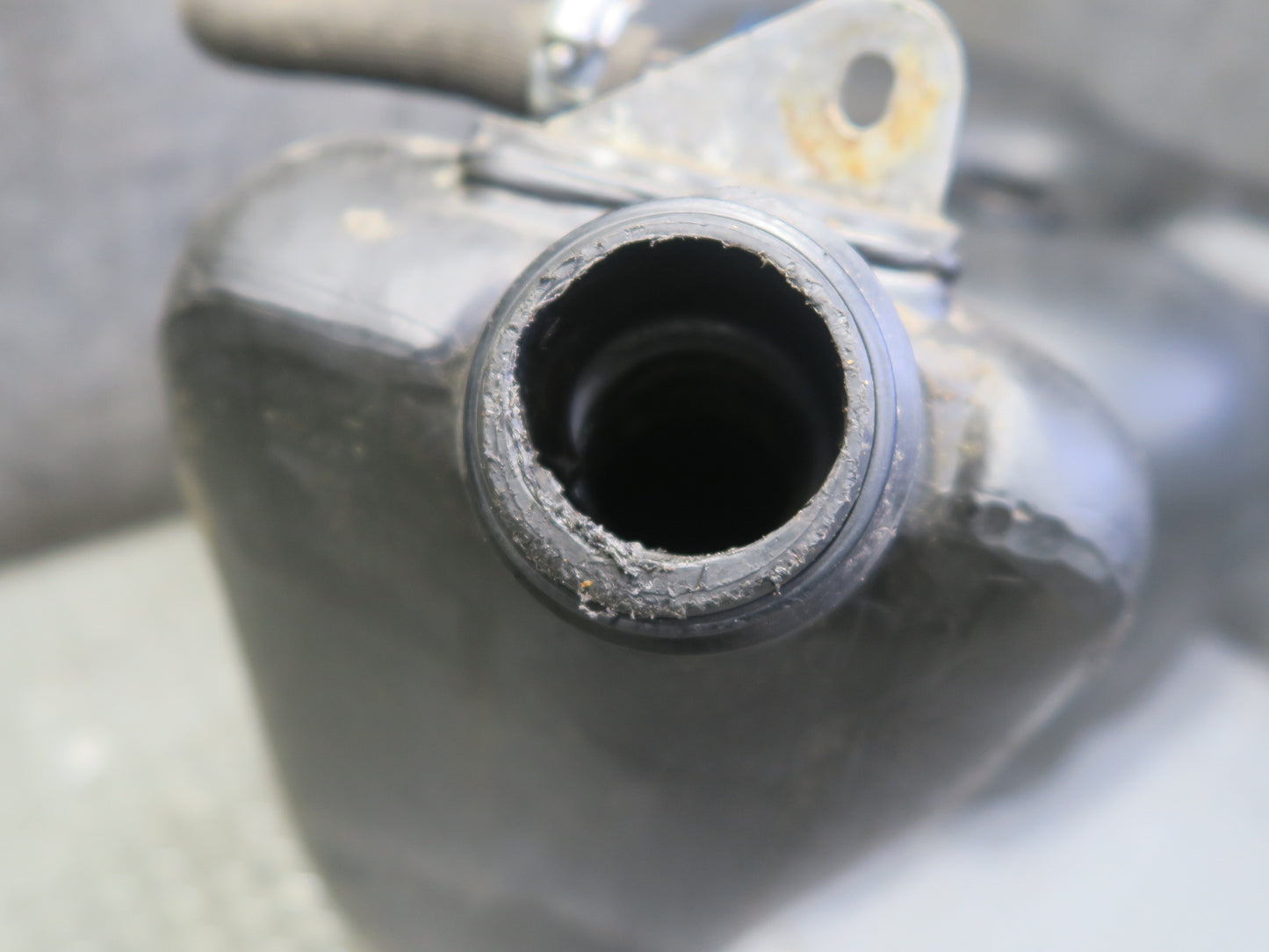 1984-1995 Porsche 928 S Fuel Tank Unit