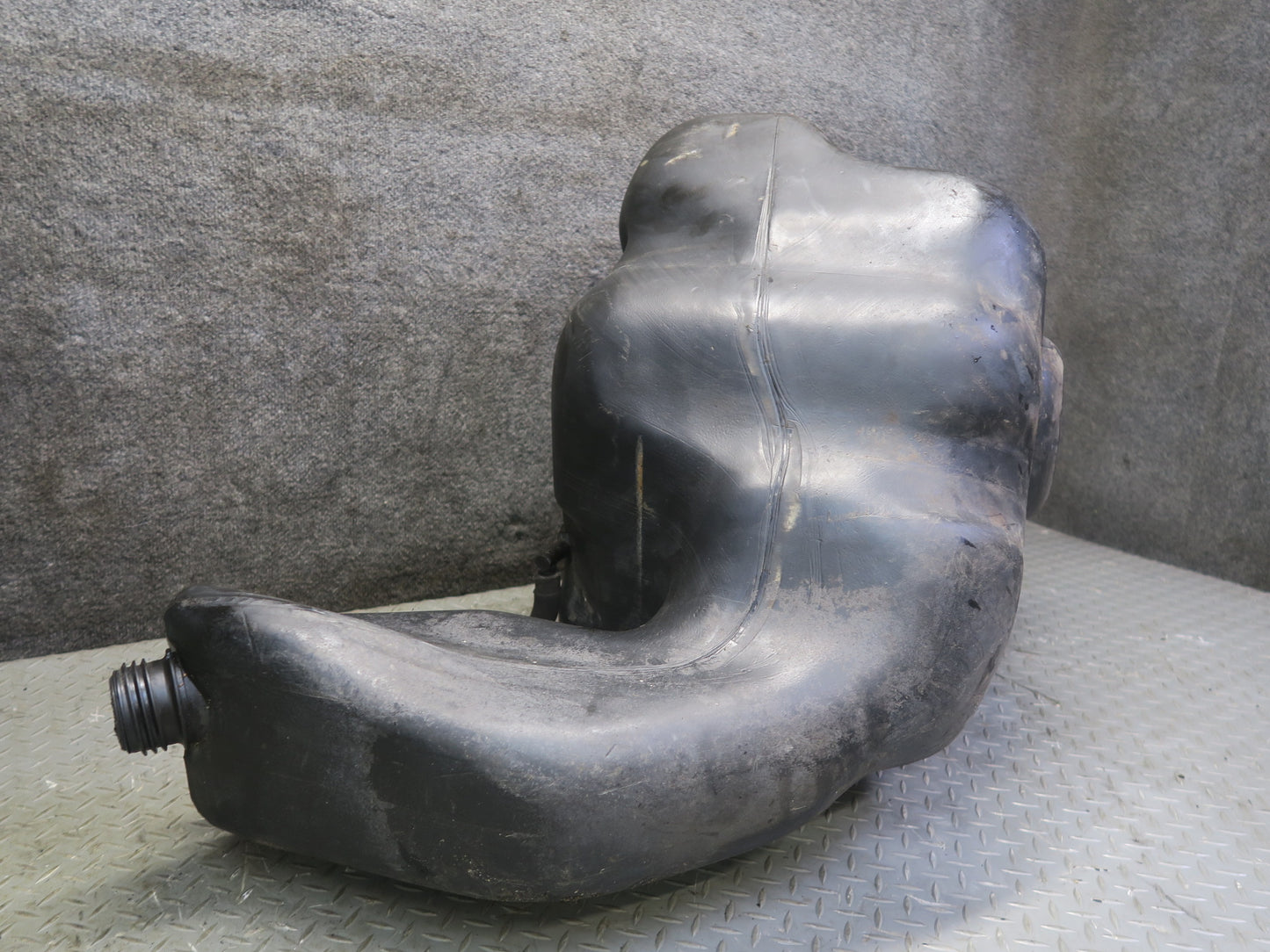 1984-1995 Porsche 928 S Fuel Tank Unit