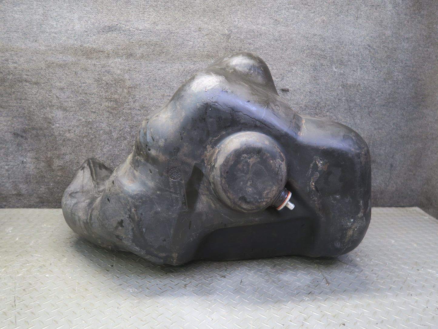 1984-1995 Porsche 928 S Fuel Tank Unit