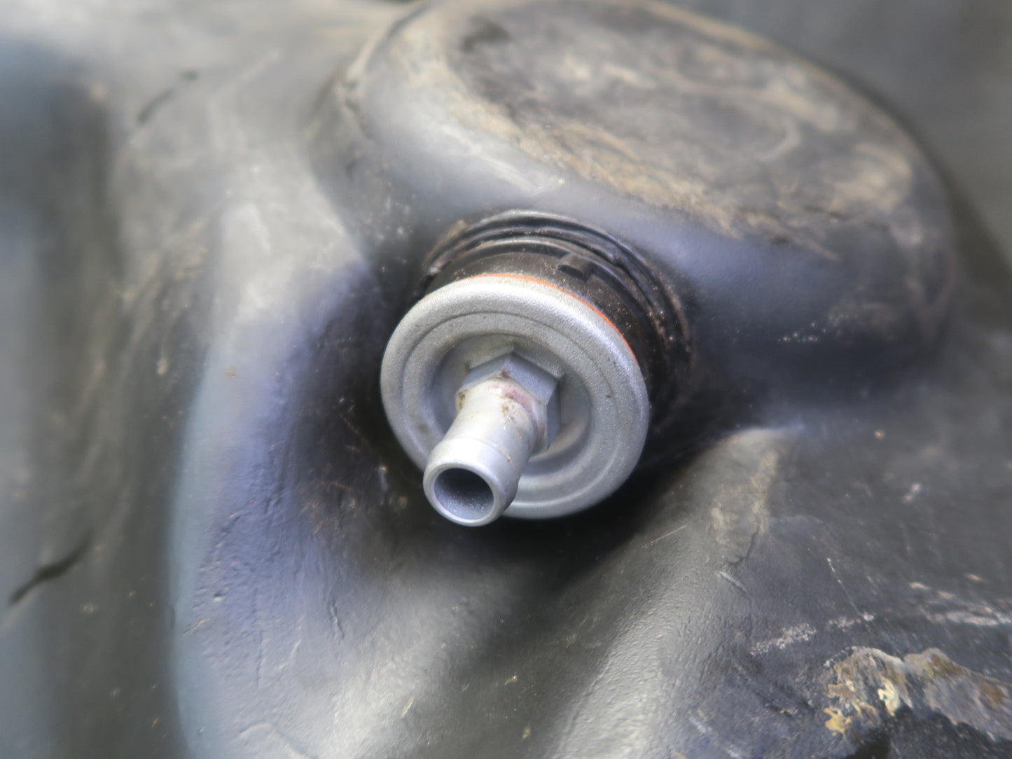 1984-1995 Porsche 928 S Fuel Tank Unit