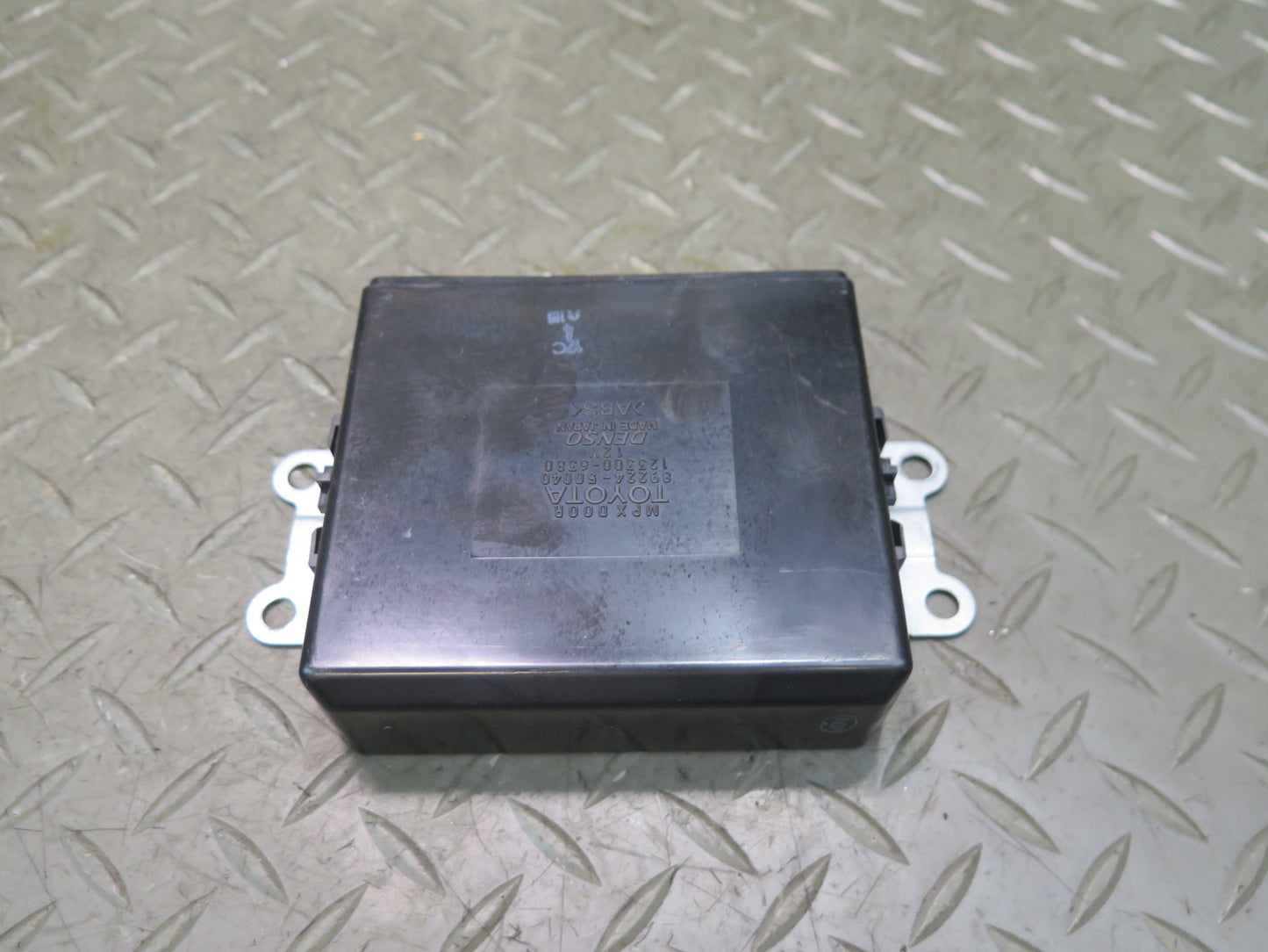 01-03 Lexus UCF30L LS430 Rear Door Multiplex Control Module 89224-50040 OEM