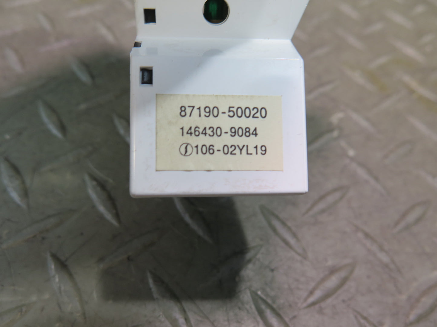 01-06 Lexus UCF30L LS430 Set of 2 Temperature Control Button Switch OEM