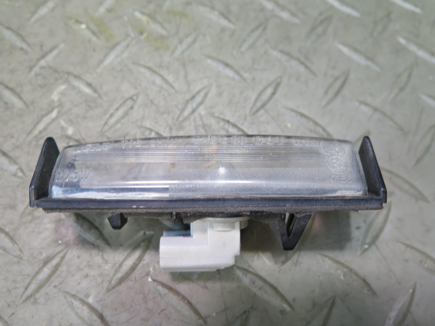 01-06 Lexus UCF30L LS430 Set of 2 Rear Trunk License Plate Light Lamp OEM