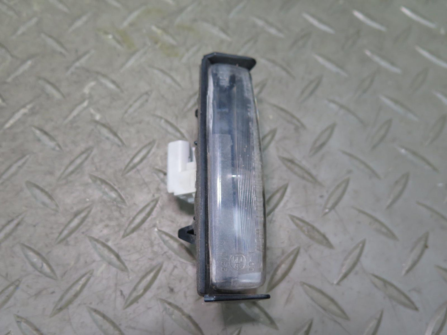 01-06 Lexus UCF30L LS430 Set of 2 Rear Trunk License Plate Light Lamp OEM