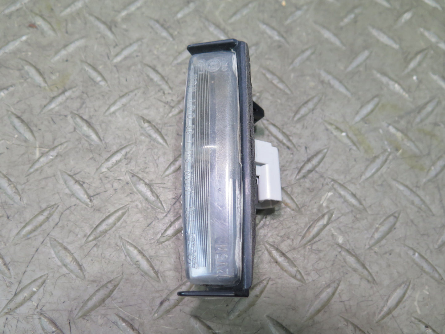 01-06 Lexus UCF30L LS430 Set of 2 Rear Trunk License Plate Light Lamp OEM