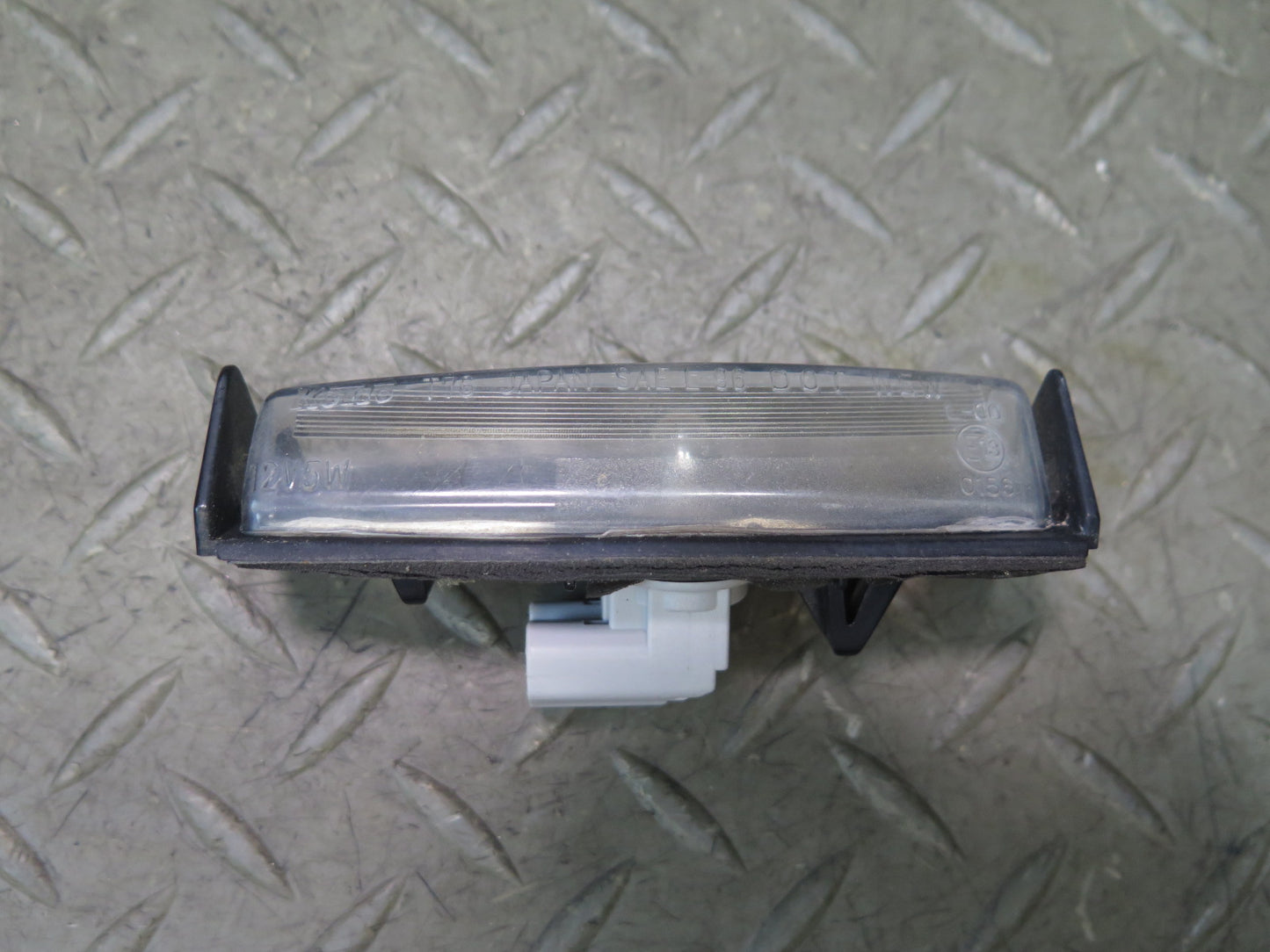 01-06 Lexus UCF30L LS430 Set of 2 Rear Trunk License Plate Light Lamp OEM