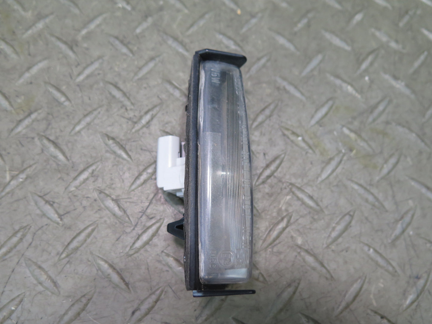 01-06 Lexus UCF30L LS430 Set of 2 Rear Trunk License Plate Light Lamp OEM
