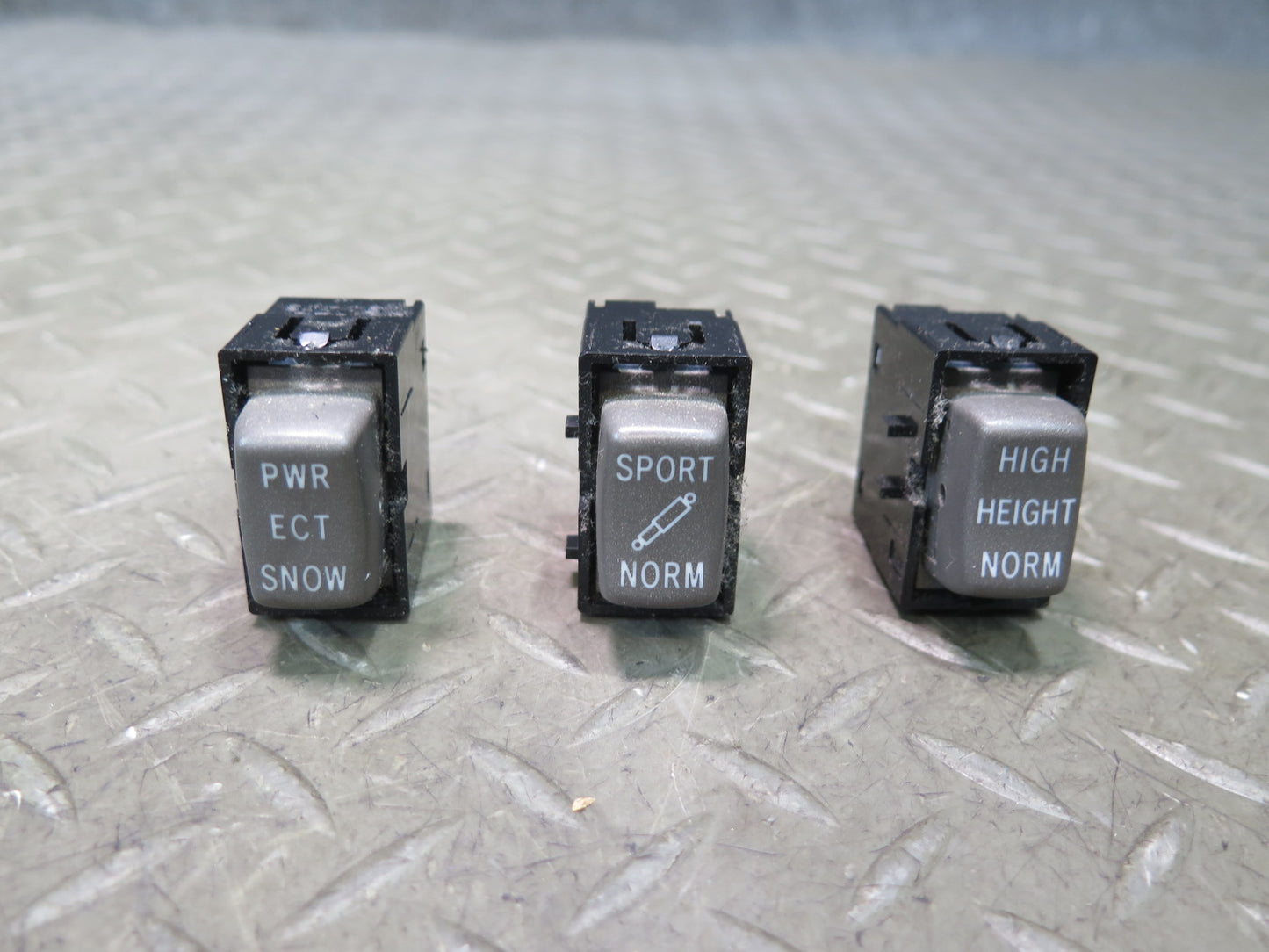 01-03 Lexus UCF30L LS430 Suspension Sport Norm Height ECT Control Switch Set OEM