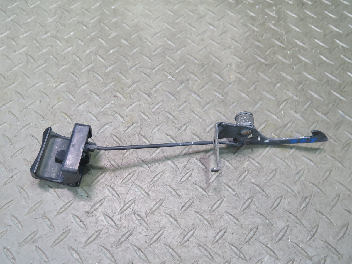 01-03 Lexus UCF30L LS430 Hood Lock Catch Open Release Mechanism OEM