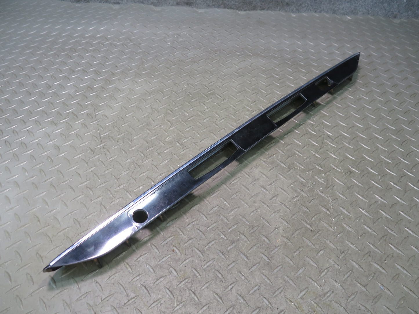 01-03 Lexus LS430 UCF30L Rear Trunk License Light Trim Molding Cover Panel OEM