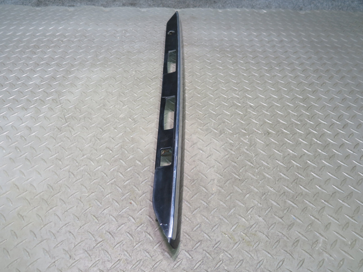 01-03 Lexus LS430 UCF30L Rear Trunk License Light Trim Molding Cover Panel OEM