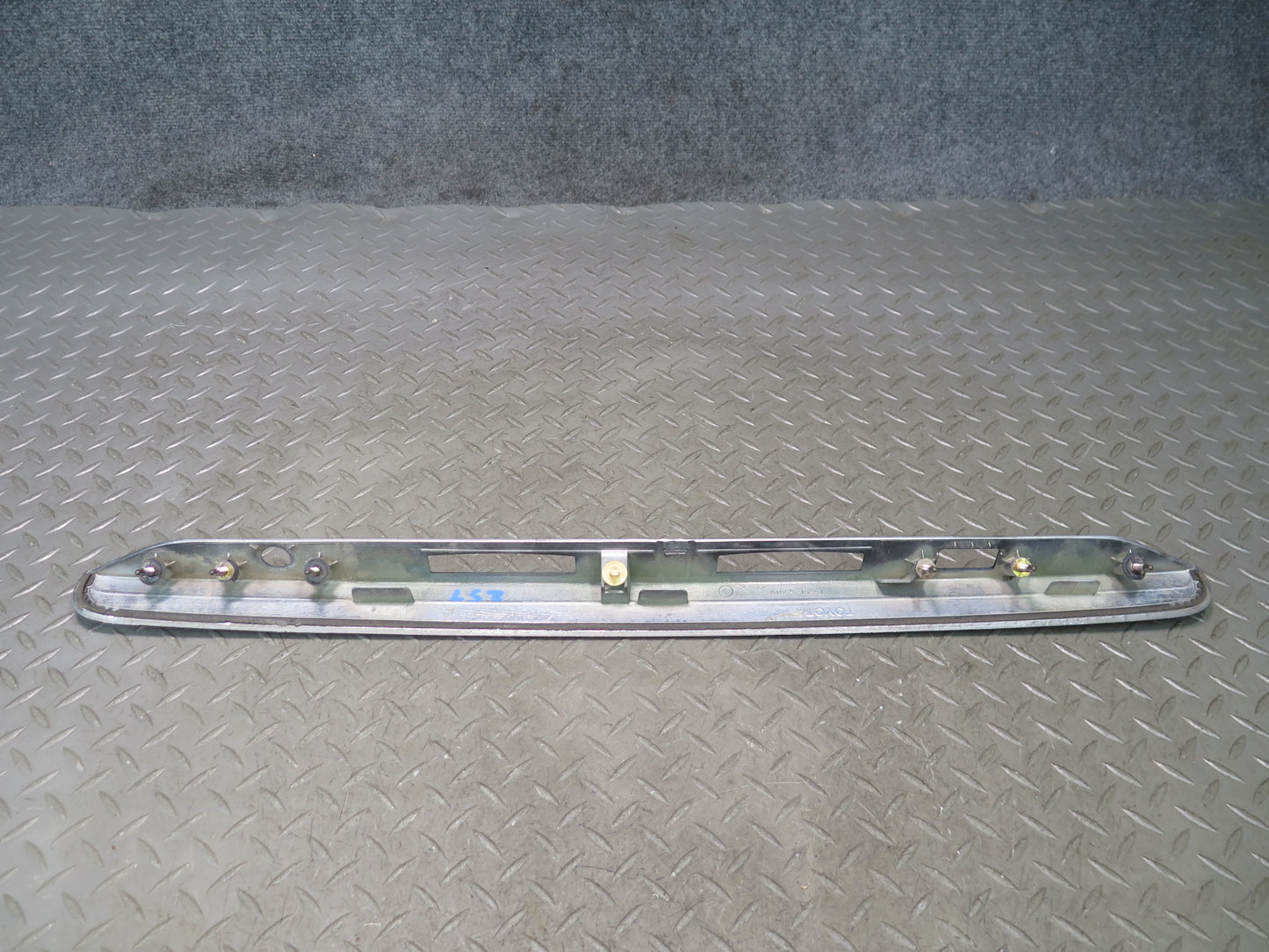 01-03 Lexus LS430 UCF30L Rear Trunk License Light Trim Molding Cover Panel OEM