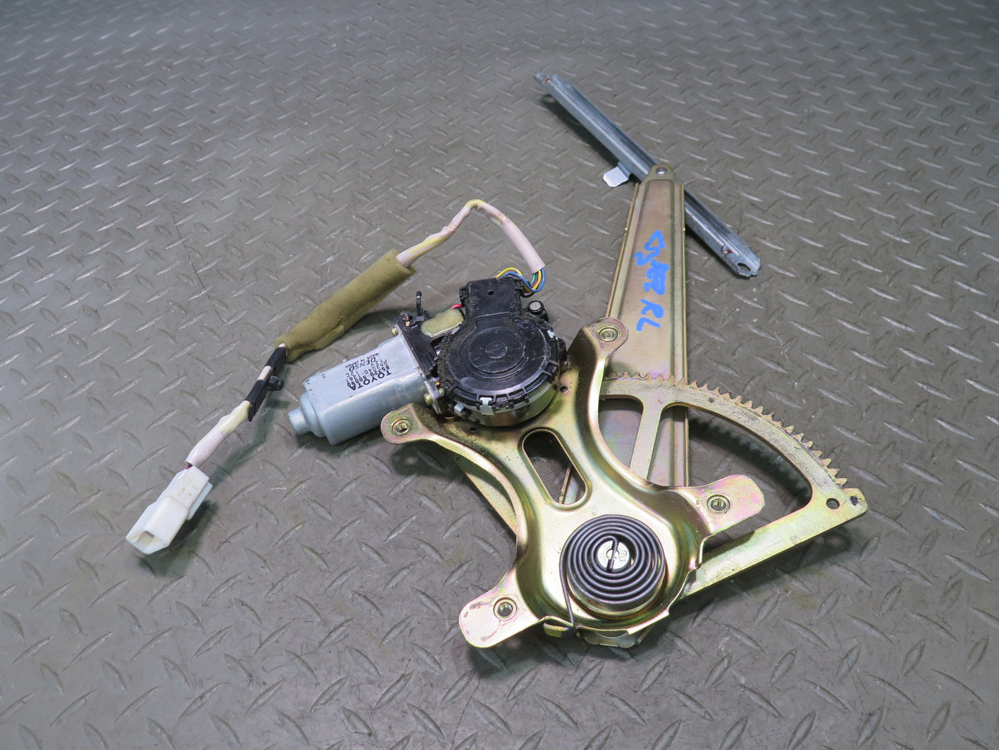 01-06 Lexus UCF30L LS430 Rear Left Door Window Regulator w Motor OEM