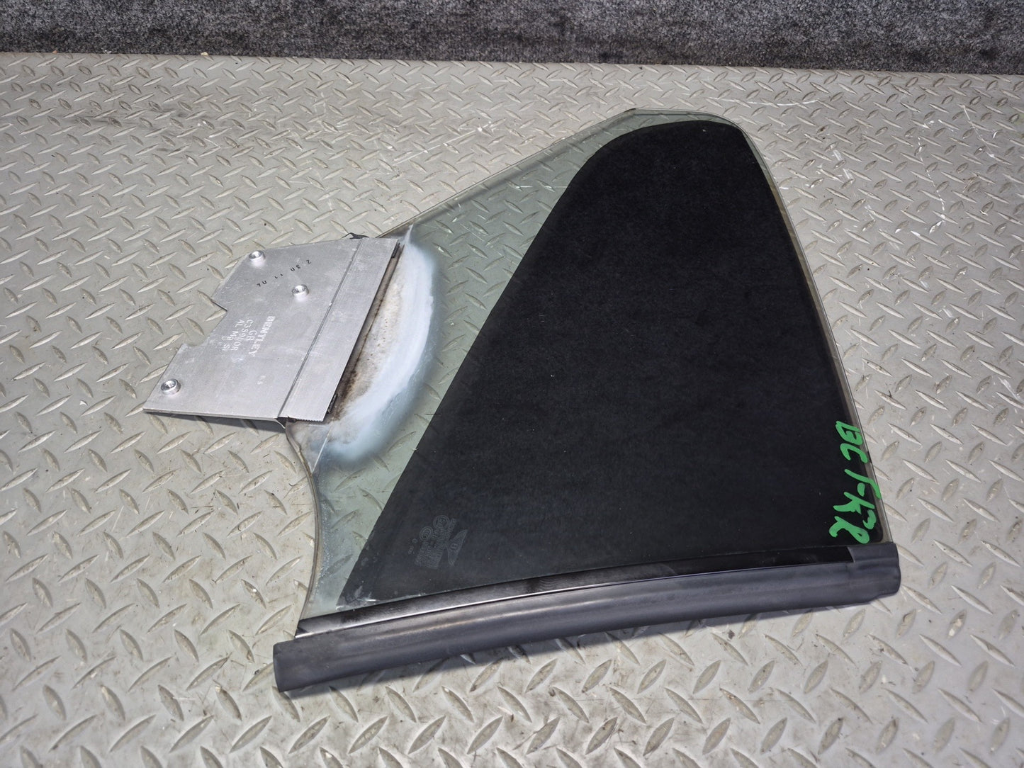 03-10 Bentley Continental GT Coupe Rear Right Quarter Glass Window