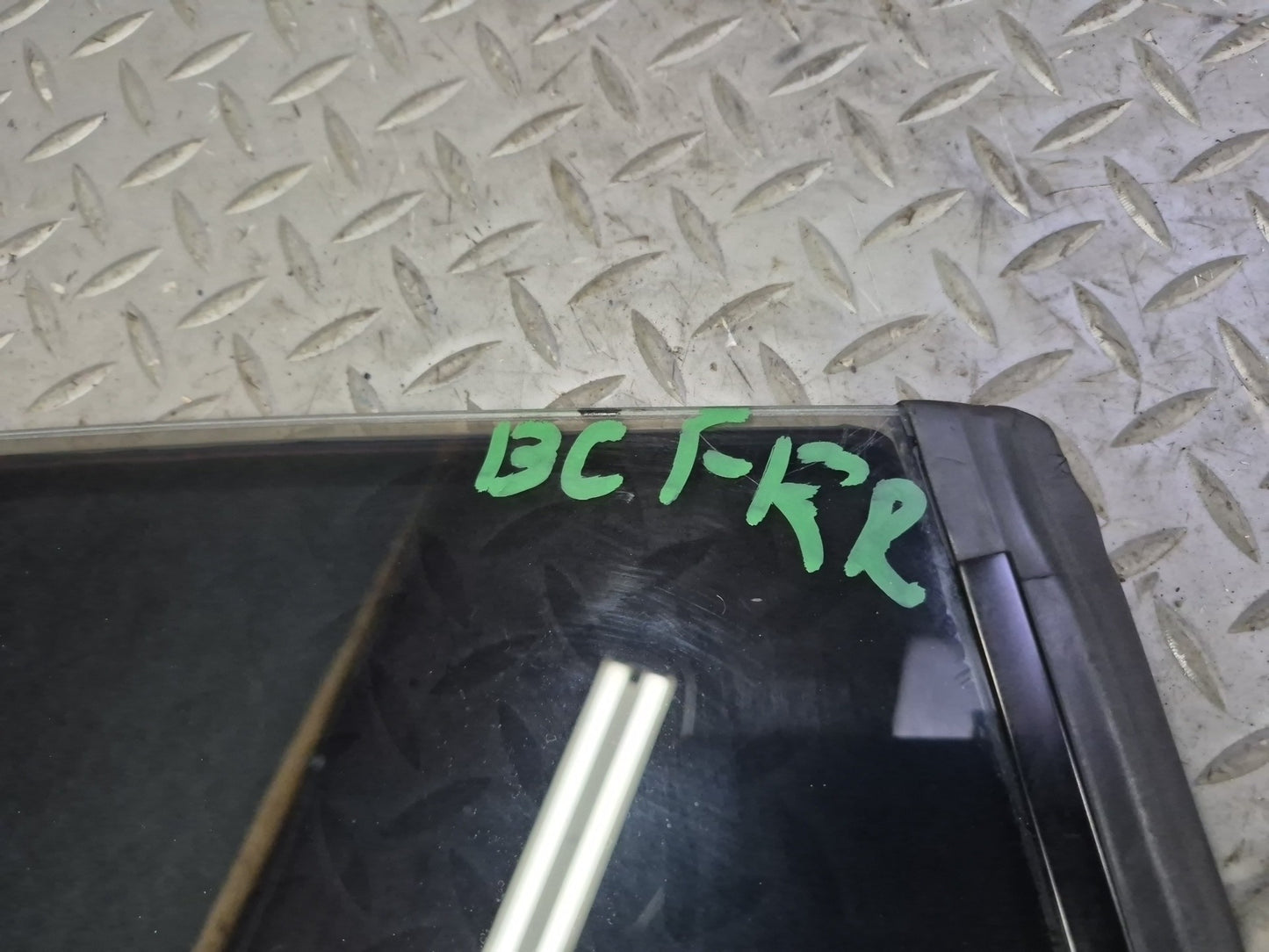 03-10 Bentley Continental GT Coupe Rear Right Quarter Glass Window