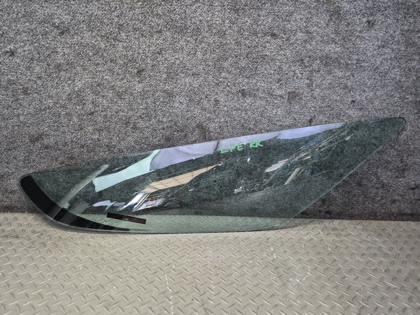 1984-1991 Porsche 928 Rear Right Pass Side Quarter Glass Window