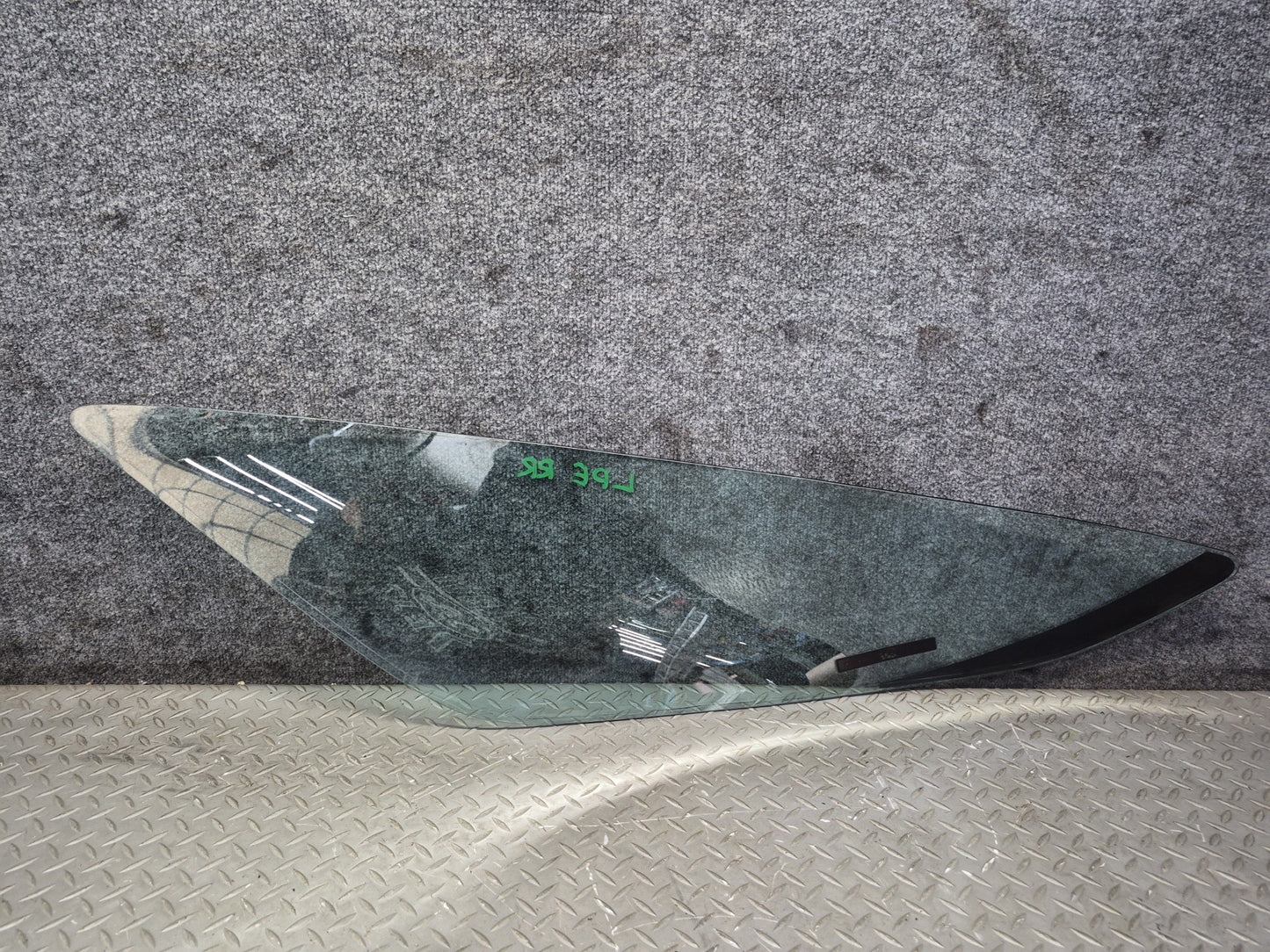1984-1991 Porsche 928 Rear Right Pass Side Quarter Glass Window