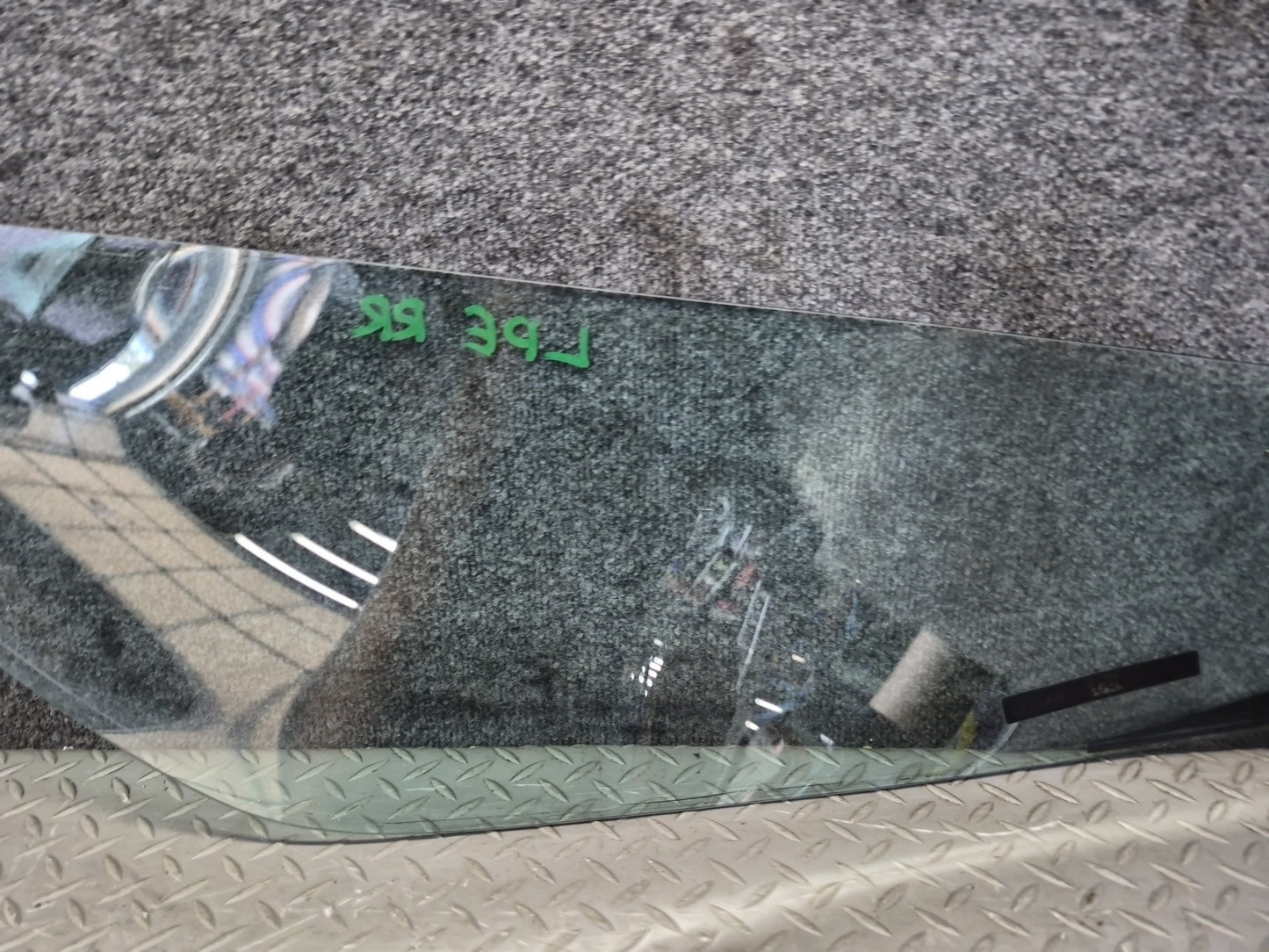 1984-1991 Porsche 928 Rear Right Pass Side Quarter Glass Window