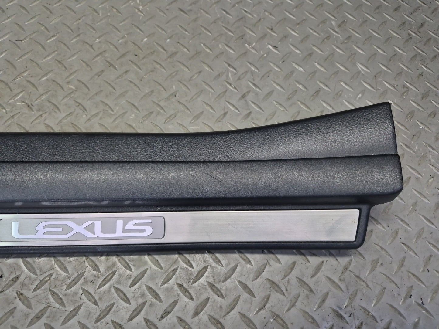 01-06 Lexus UCF30L LS430 Set of 2 Rear Door Scuff Sill Plate Trim Panel OEM