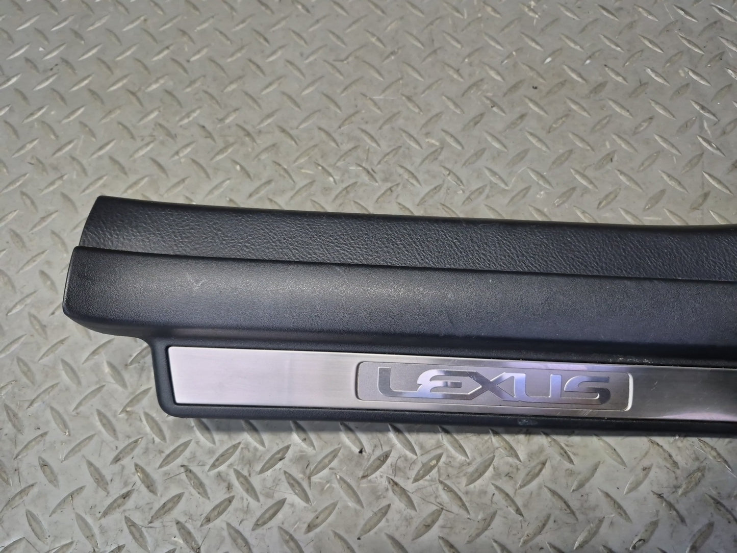 01-06 Lexus UCF30L LS430 Set of 2 Rear Door Scuff Sill Plate Trim Panel OEM