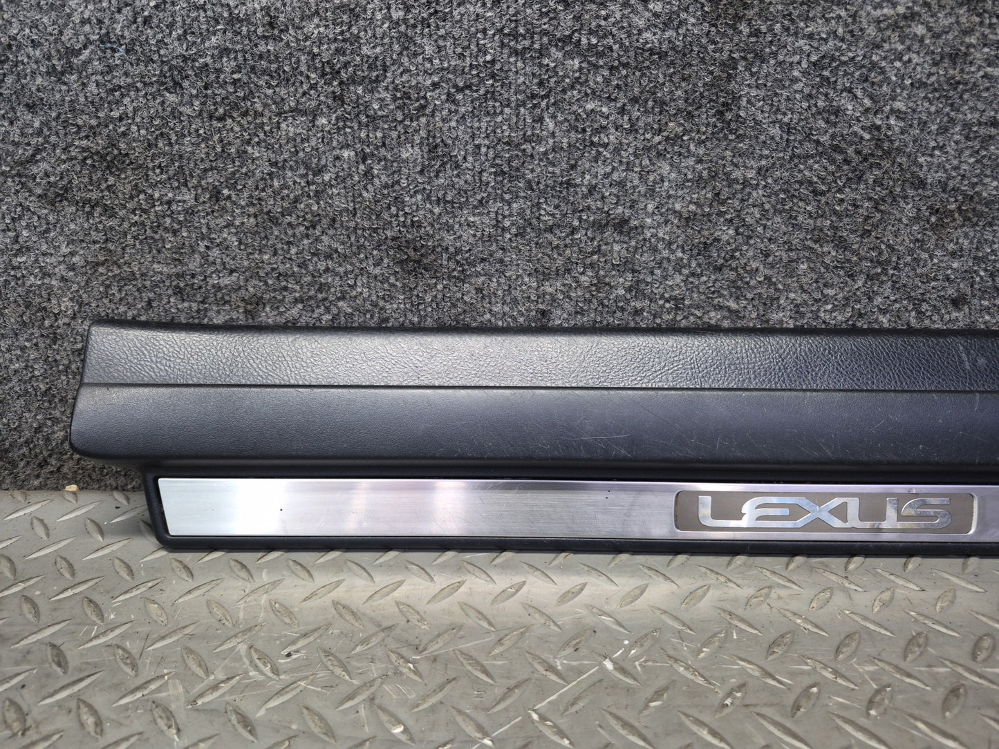 01-06 Lexus UCF30L LS430 Set of 2 Front Door Scuff Sill Plate Trim Panel OEM