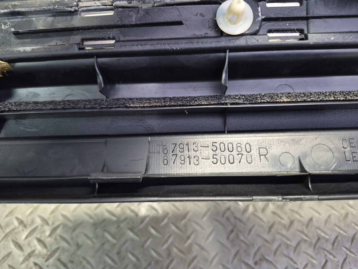 01-06 Lexus UCF30L LS430 Set of 2 Front Door Scuff Sill Plate Trim Panel OEM