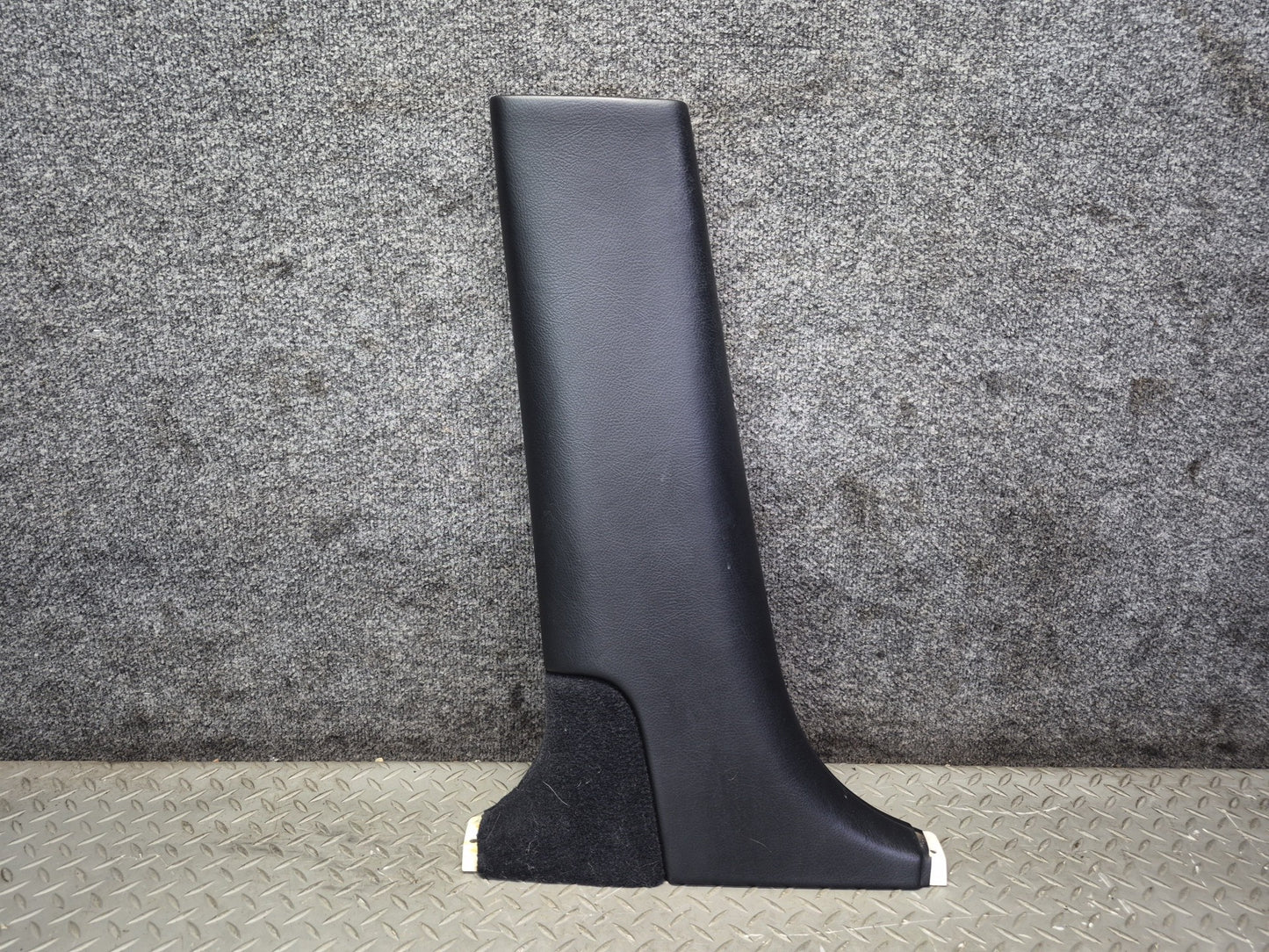 01-03 Lexus UCF30L LS430 Center Left & Right Lower B Pillar Trim Cover Panel OEM