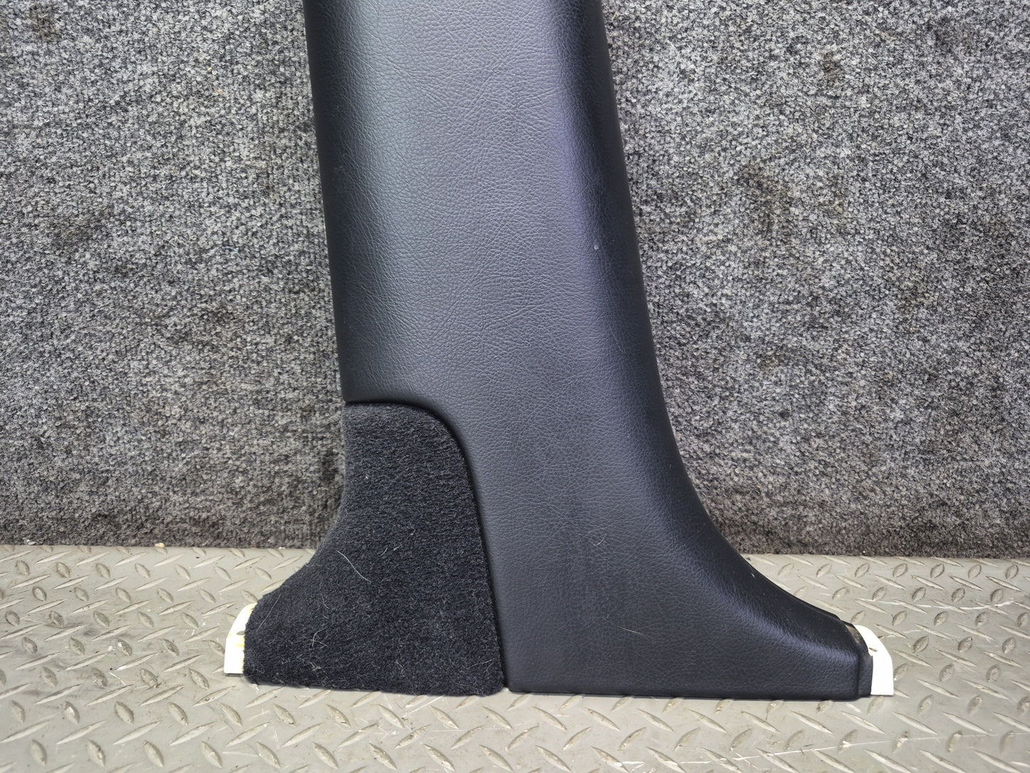 01-03 Lexus UCF30L LS430 Center Left & Right Lower B Pillar Trim Cover Panel OEM