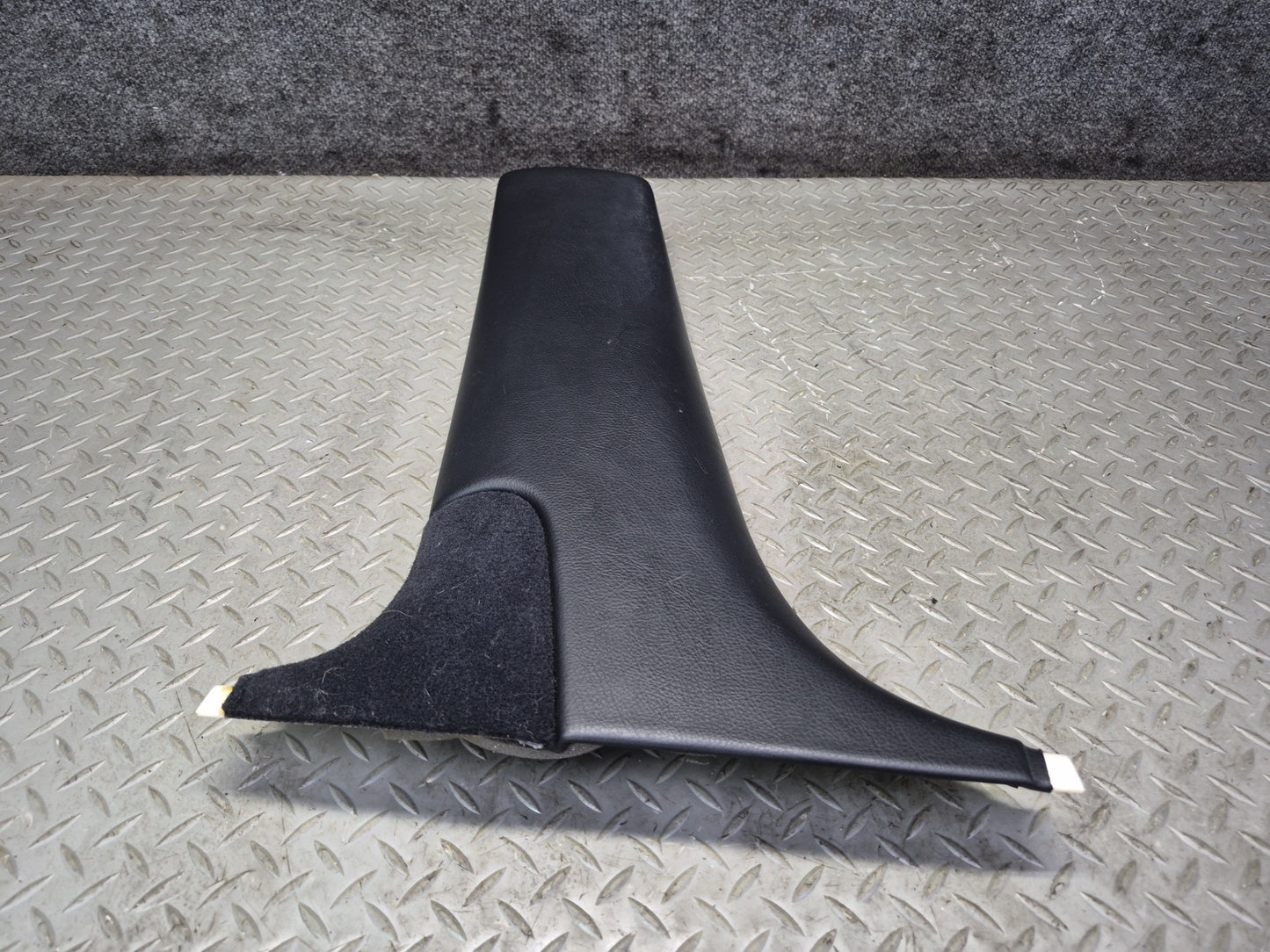 01-03 Lexus UCF30L LS430 Center Left & Right Lower B Pillar Trim Cover Panel OEM