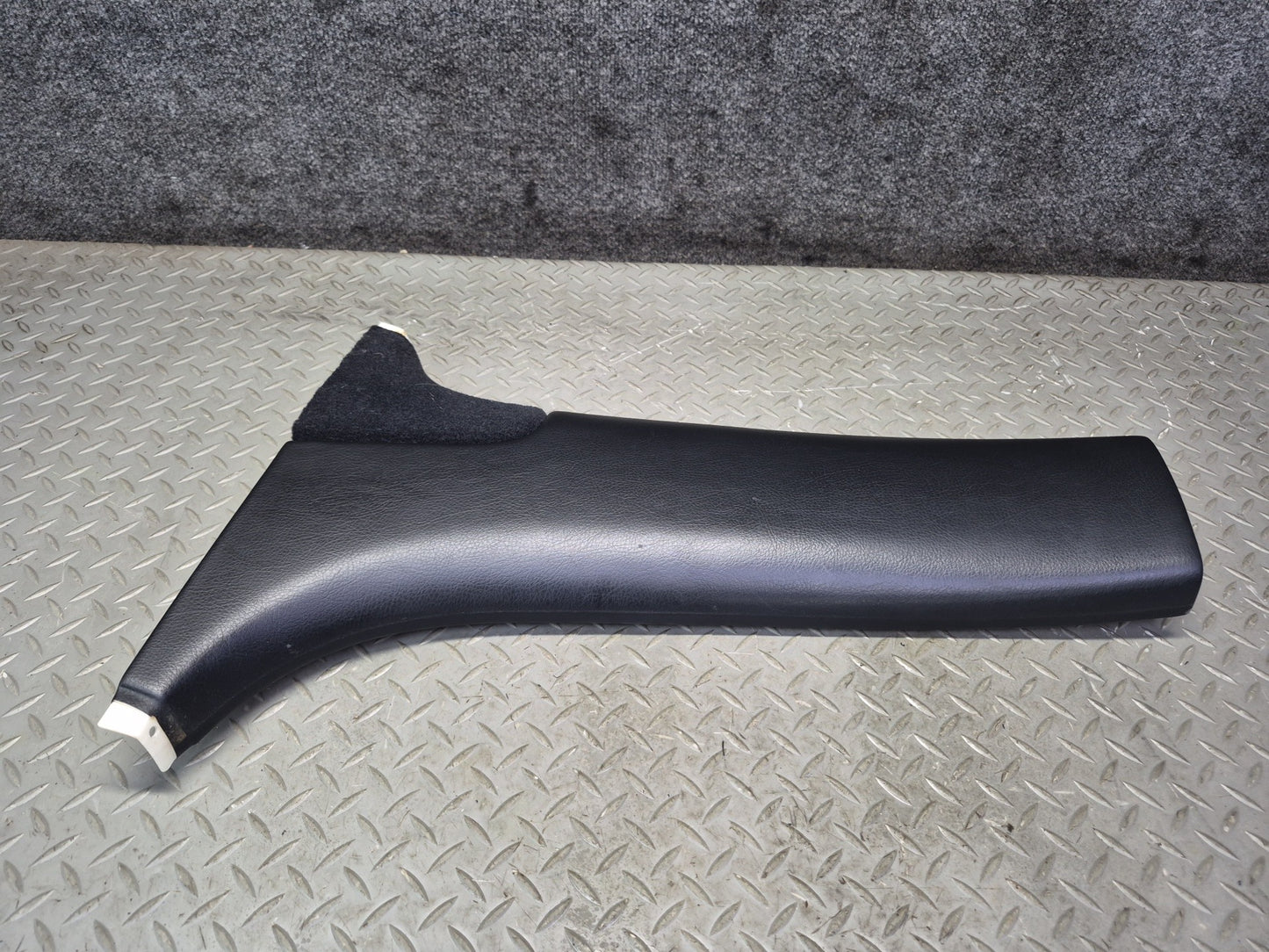 01-03 Lexus UCF30L LS430 Center Left & Right Lower B Pillar Trim Cover Panel OEM